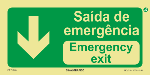 Placa de sinalética fotoluminescente - Saída de emergência por aqui PT/ENG ↓ Criaconsensos - Serviços Gráficos e Publicidade