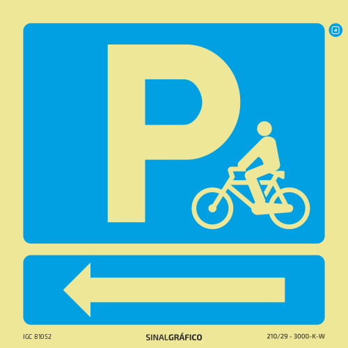 Placa de sinalética – Parque de bicicletas à esquerda ←